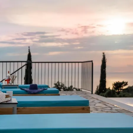 Villa Sapphire Blue *